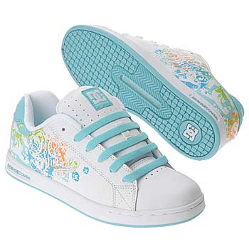 shoes_iaec1027463.jpg