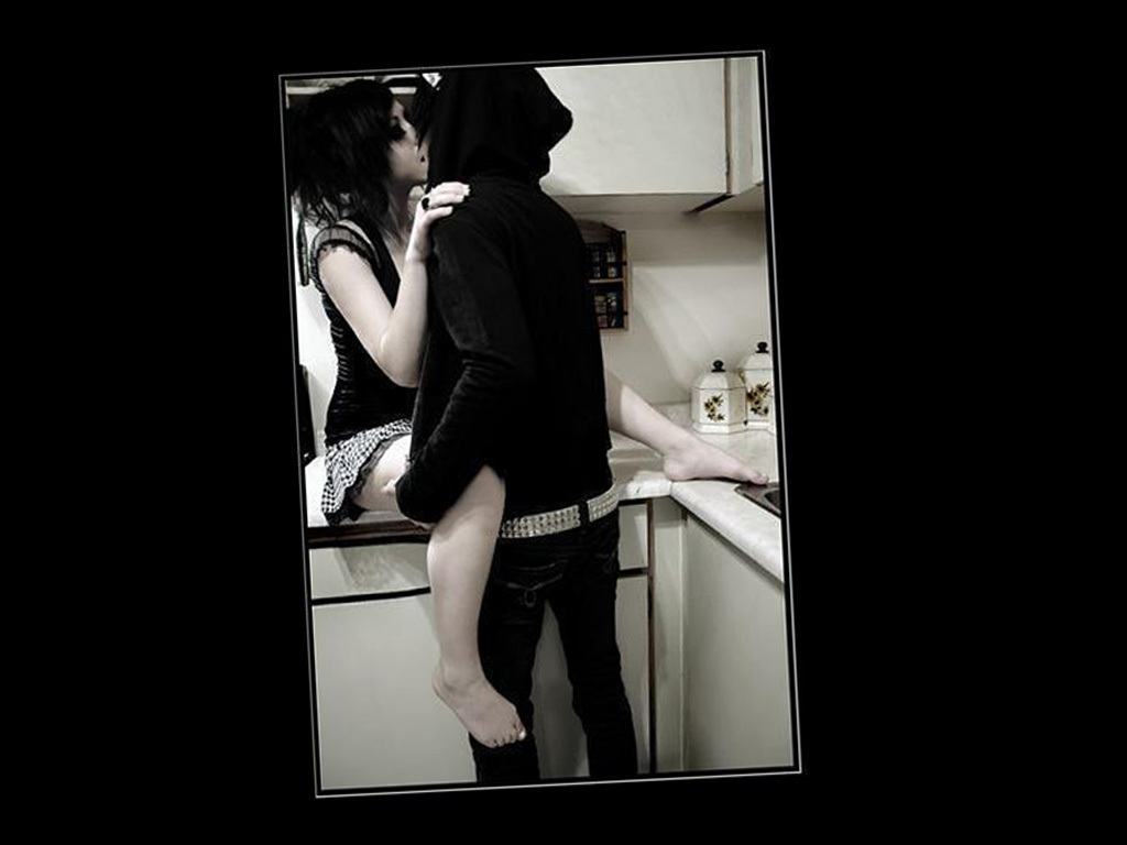 emo-love-159-couple.jpg